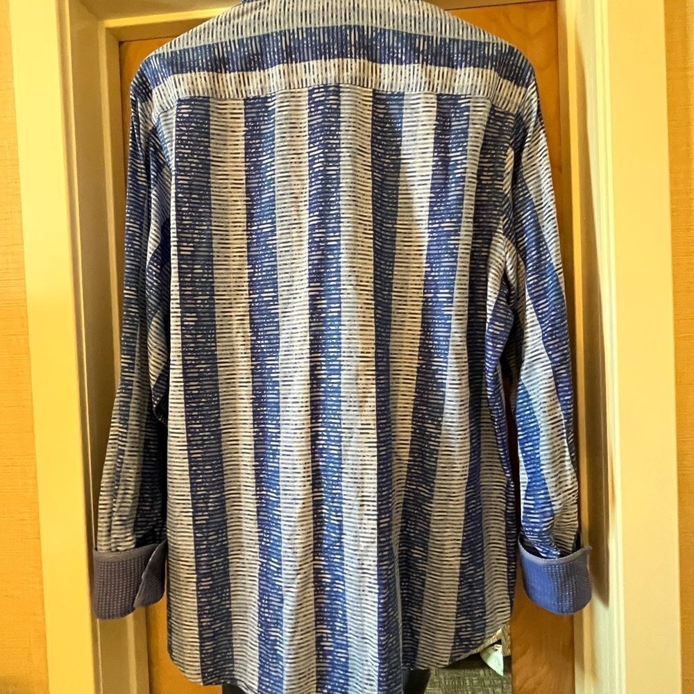 Bugatchi Blue Print Reverse Cuff Button Down Shir… - image 5